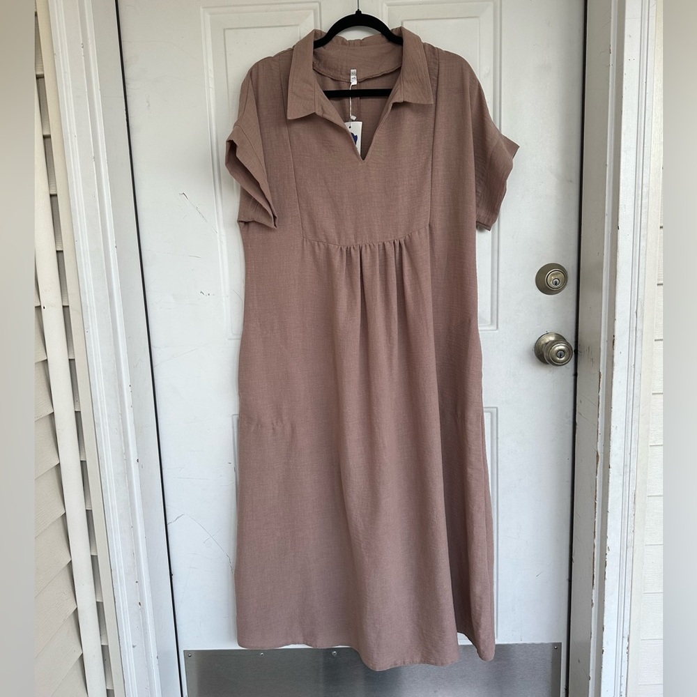 NWT Relaxed Collared Midi Dress in Mauve